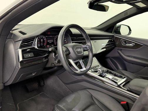 2023 Audi Q8 55 Premium Plus