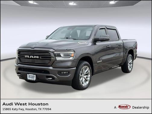 Granite Crystal Metallic Clearcoat 2024 RAM 1500 Laramie