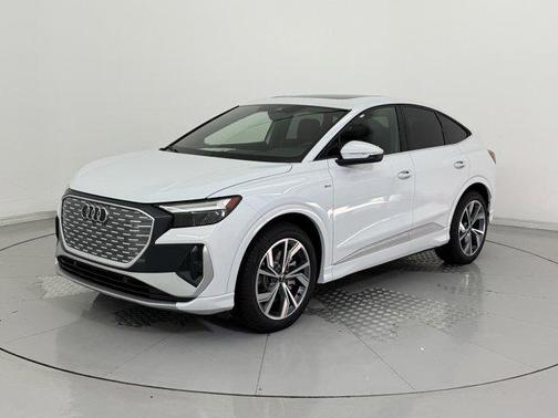 2025 Audi Q4 e-tron Sportback Premium Plus 55 quattro