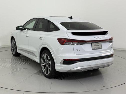 2025 Audi Q4 e-tron Sportback Premium Plus 55 quattro