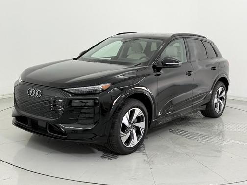 2025 Audi Q6 e-tron Premium Plus quattro