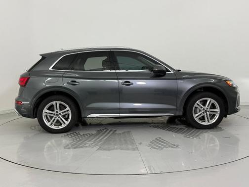2022 Audi Q5 55 S line Premium Plus
