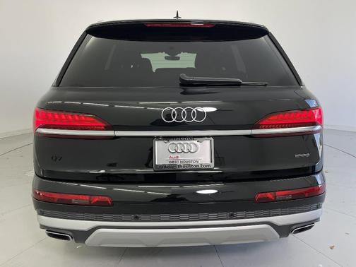 2025 Audi Q7 55 Premium