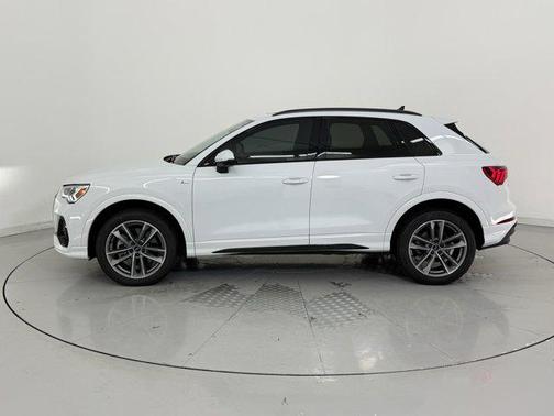 2024 Audi Q3 45 S line Premium Plus