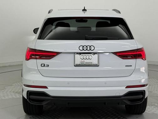 2024 Audi Q3 45 S line Premium Plus