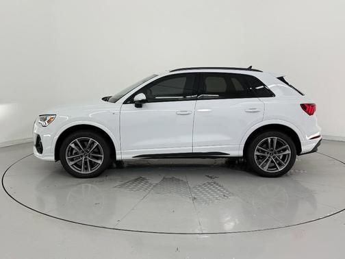 2024 Audi Q3 45 S line Premium Plus