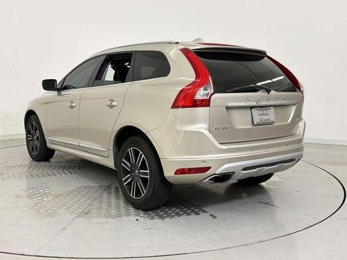 Osmium Grey Metallic 2017 Volvo XC60 T5 Dynamic