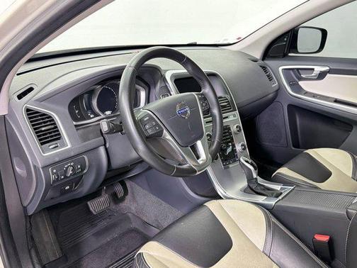 Osmium Grey Metallic 2017 Volvo XC60 T5 Dynamic