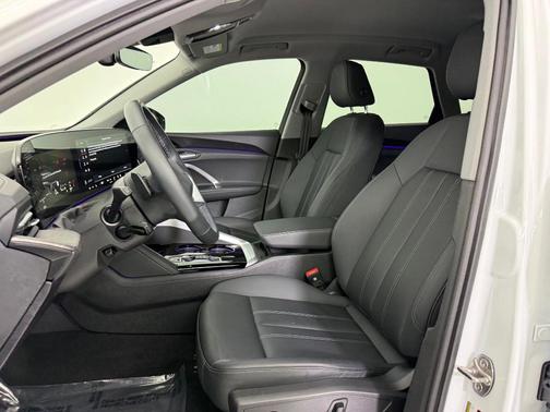 2025 Audi Q5 Premium TFSI quattro S tronic