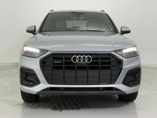 2025 Audi Q5 40 Premium Plus