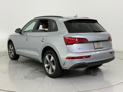 2025 Audi Q5 40 Premium Plus