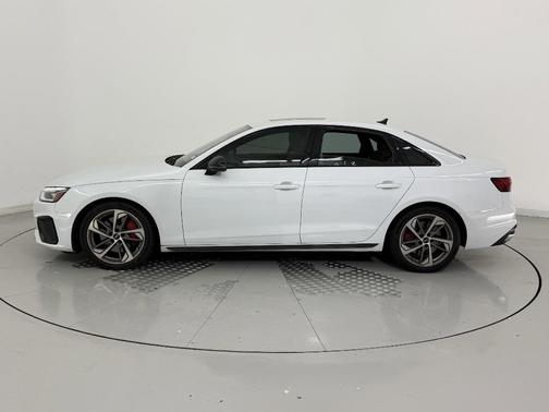 2022 Audi A4 45 S line Premium Plus