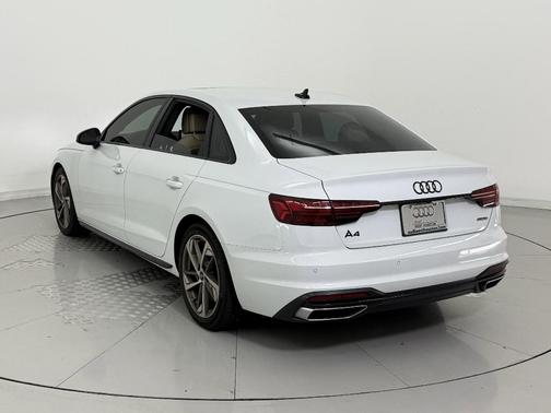 2022 Audi A4 45 S line Premium Plus