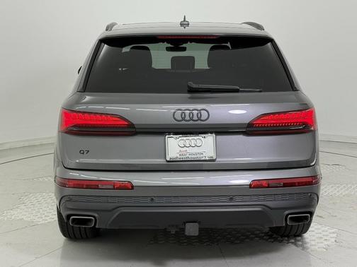 2025 Audi Q7 45 Premium Plus