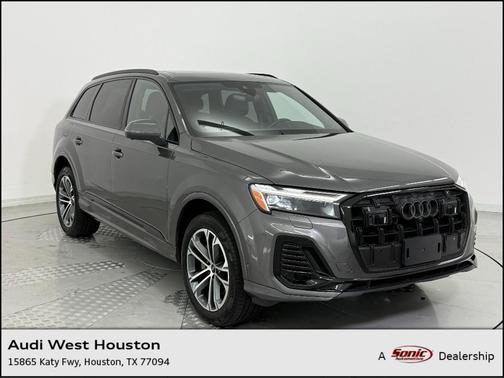 2025 Audi Q7 45 Premium Plus