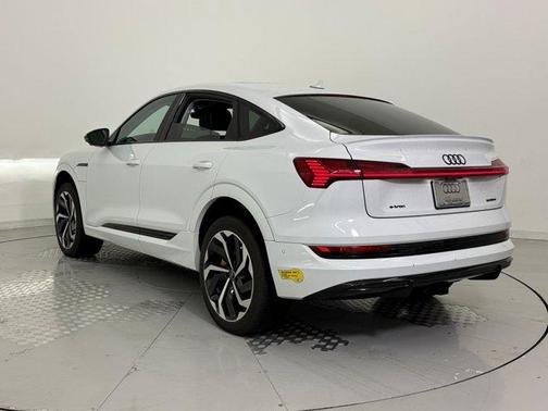 2022 Audi e-tron Sportback S line Premium Plus