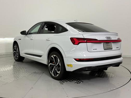 2022 Audi e-tron Sportback S line Premium Plus