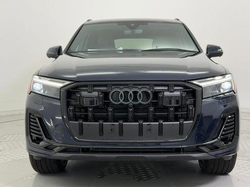 2026 Audi Q7 45 Premium