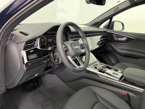 2026 Audi Q7 45 Premium