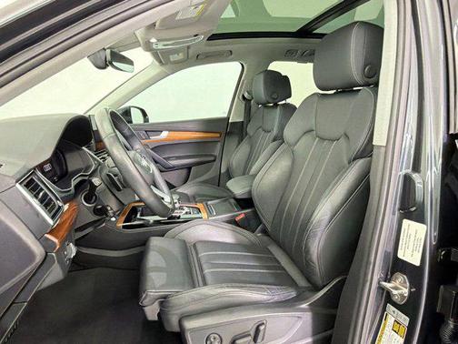 Manhattan Gray Metallic 2021 Audi Q5 45 Premium Plus