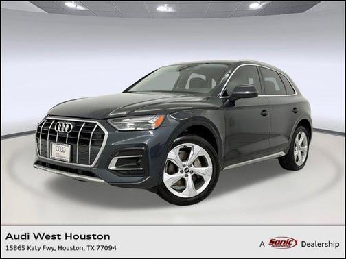 Manhattan Gray Metallic 2021 Audi Q5 45 Premium Plus