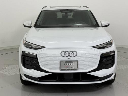 2025 Audi Q6 e-tron Premium