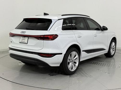 2025 Audi Q6 e-tron Premium