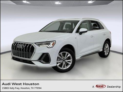 2025 Audi Q3 Premium 45 TFSI S line quattro Tiptronic