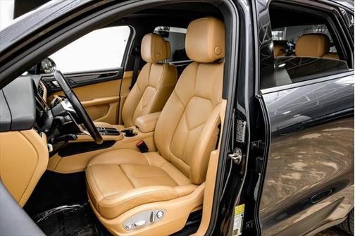 2018 Porsche Macan Base