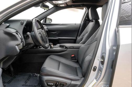 Iridium w/ Obsidian Roof 2025 Lexus UX 300h F SPORT Design