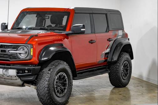 Hot Pepper Red Metallic Tinted Clearcoat 2023 Ford Bronco Raptor