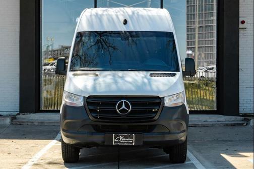 2019 Mercedes-Benz Sprinter 2500 Standard Roof