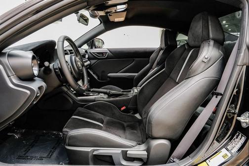 2024 Toyota GR86 Premium