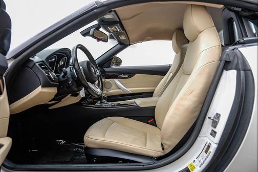 Alpine White 2011 BMW Z4 sDrive30i