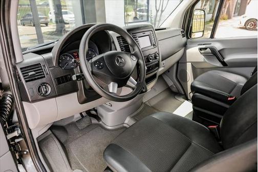 2018 Mercedes-Benz Sprinter 2500 Standard Roof
