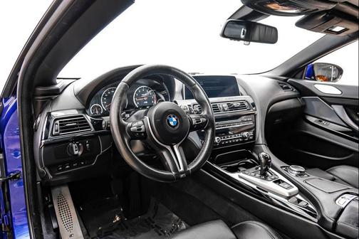San Marino Blue Metallic 2016 BMW M6 Base
