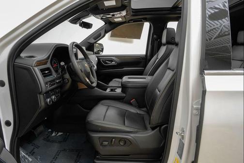 Iridescent Pearl Tricoat 2021 Chevrolet Tahoe 2WD High Country