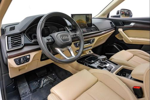 2021 Audi Q5 45 Prestige