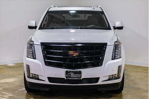 2018 Cadillac Escalade Luxury