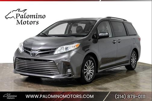 Predawn Gray Mica 2018 Toyota Sienna XLE