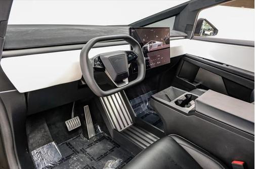 2024 Tesla Cybertruck Cyberbeast
