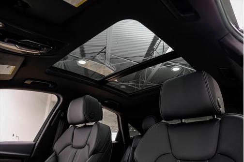 2023 Audi Q5 45 S line Prestige