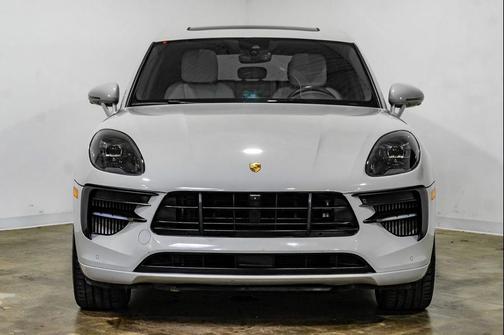 Chalk 2021 Porsche Macan Macan GTS