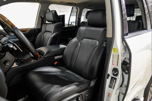 2017 Lexus LX 570 Base