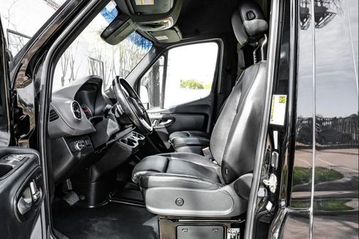 2023 Mercedes-Benz Sprinter 2500 Standard Roof