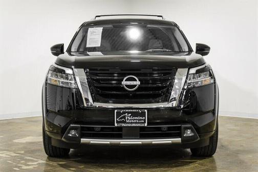 2022 Nissan Pathfinder Platinum 2WD
