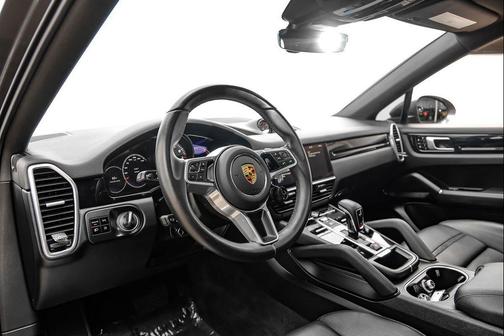 Quartzite Grey Metallic 2021 Porsche Cayenne Cayenne