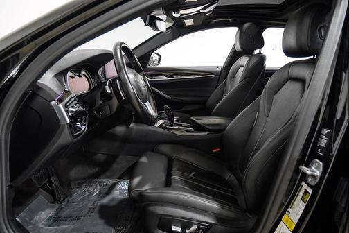 2019 BMW 530 530i