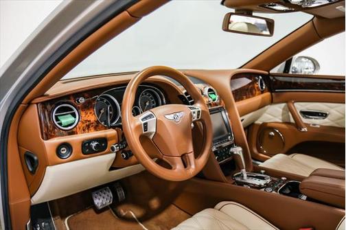 2015 Bentley Flying Spur Base