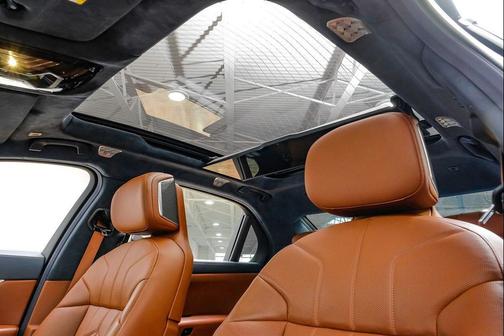 2023 BMW 760 i xDrive